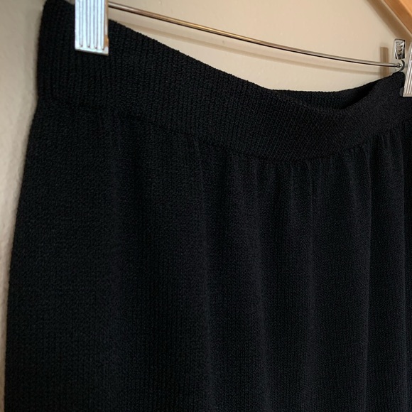 St. John Collection Knit Pencil Skirt - Picture 3 of 4